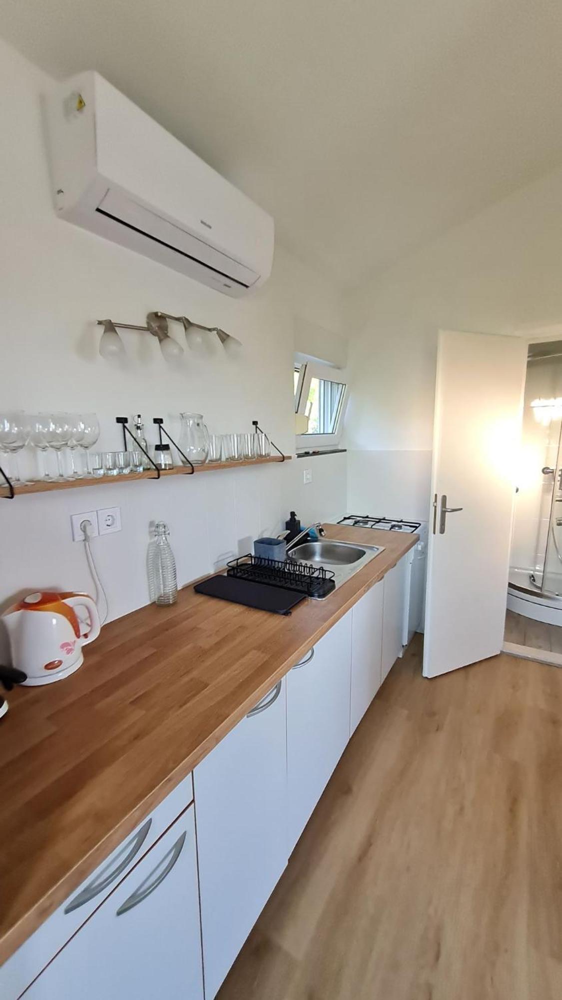 Apartmani Ela Prvić Luka Kültér fotó